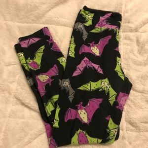 LuLaRoe GUC OS Neon Bat Leggings